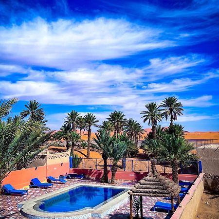 Riad Les Roches メルズーガ エクステリア 写真
