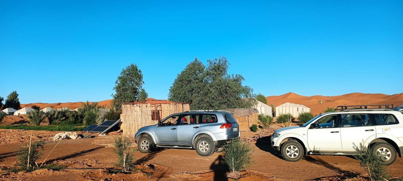 Riad Les Roches メルズーガ エクステリア 写真