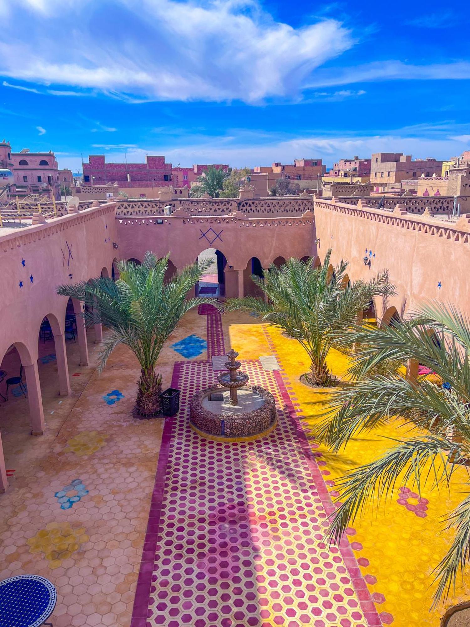 Riad Les Roches メルズーガ エクステリア 写真