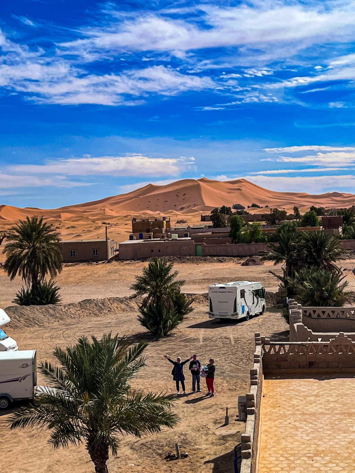 Riad Les Roches メルズーガ エクステリア 写真