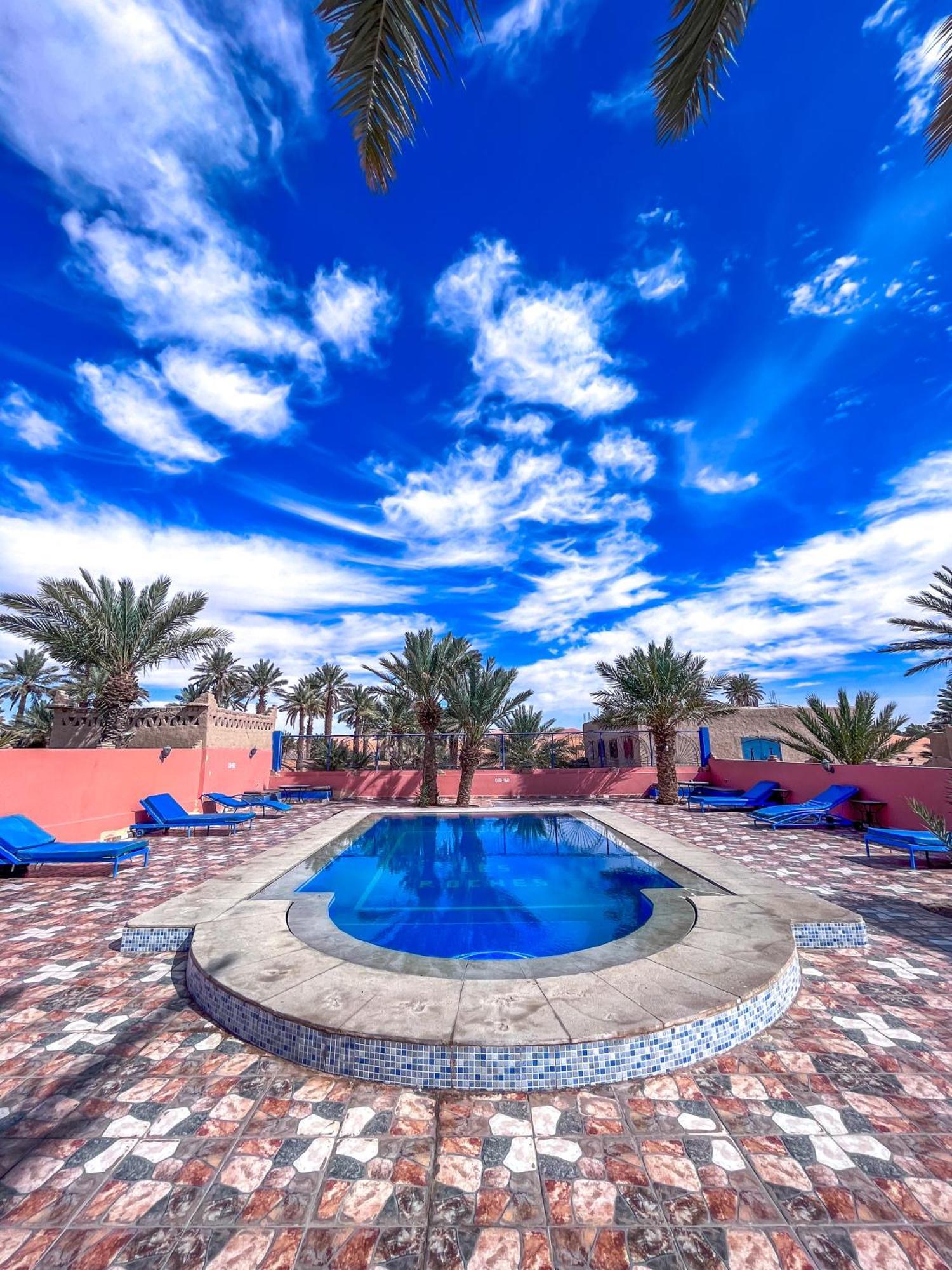 Riad Les Roches メルズーガ エクステリア 写真