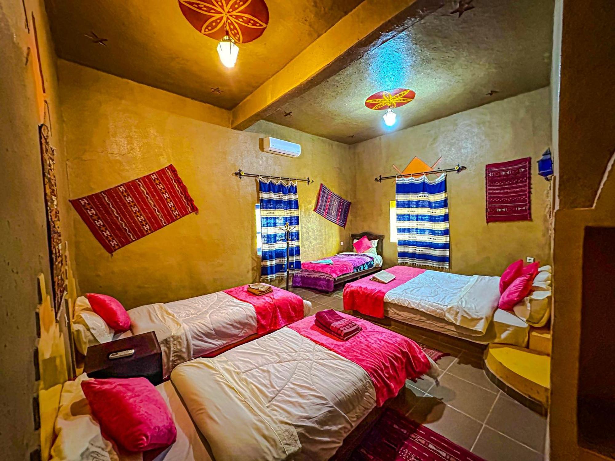 Riad Les Roches メルズーガ エクステリア 写真
