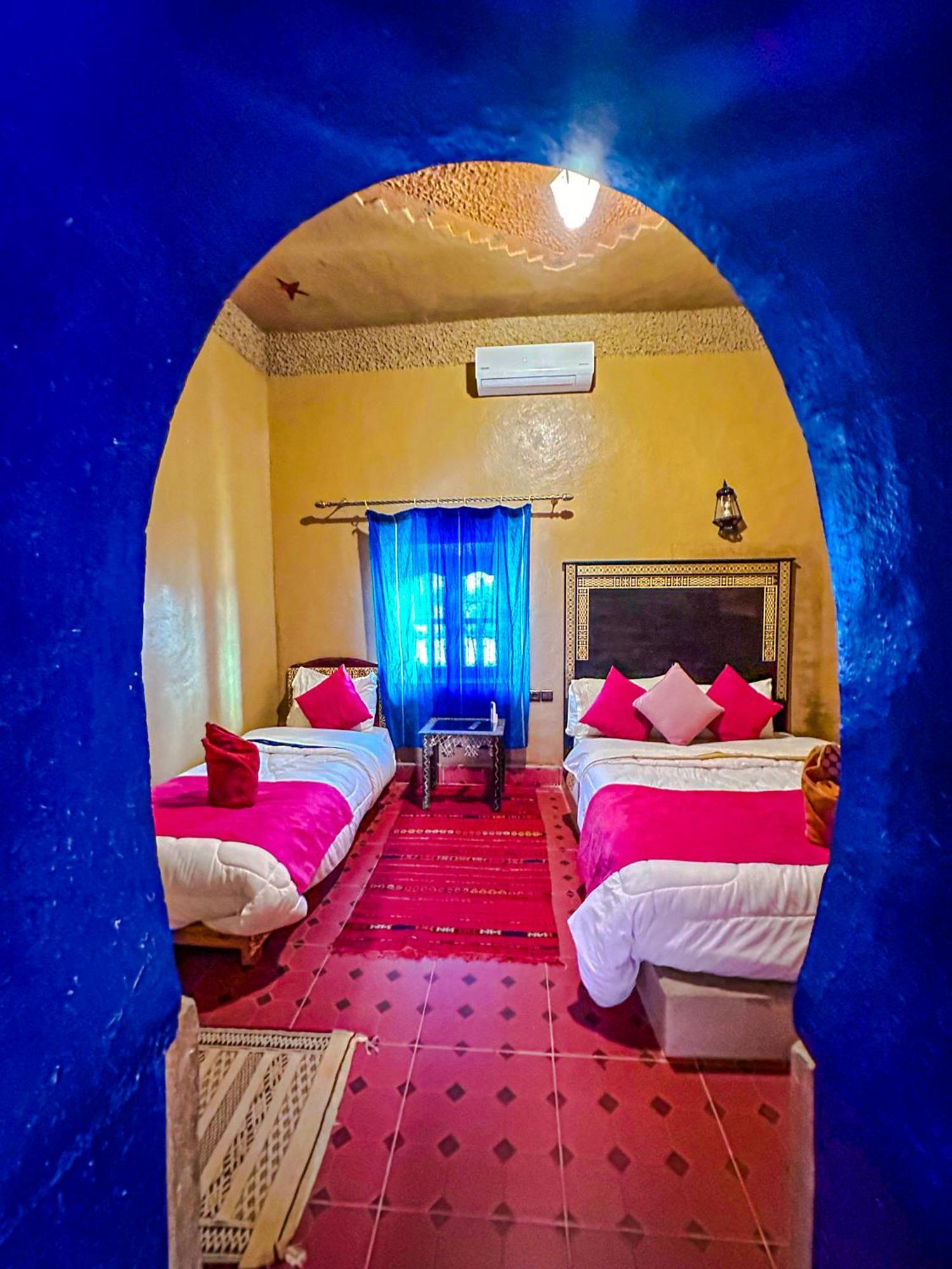 Riad Les Roches メルズーガ エクステリア 写真