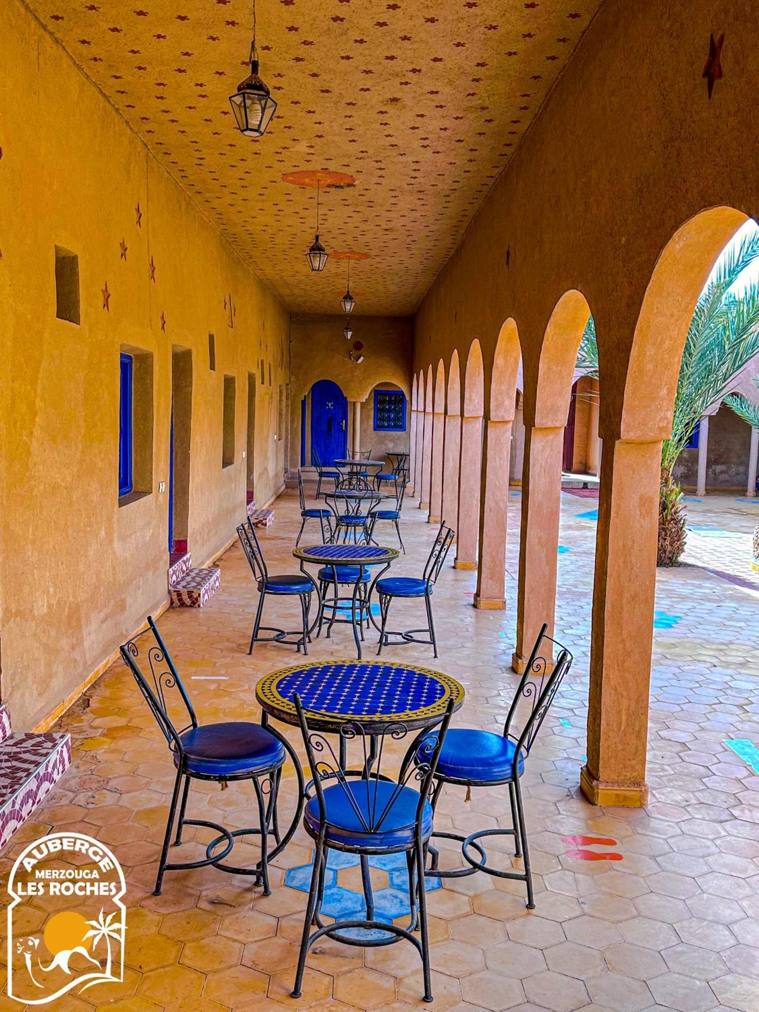 Riad Les Roches メルズーガ エクステリア 写真