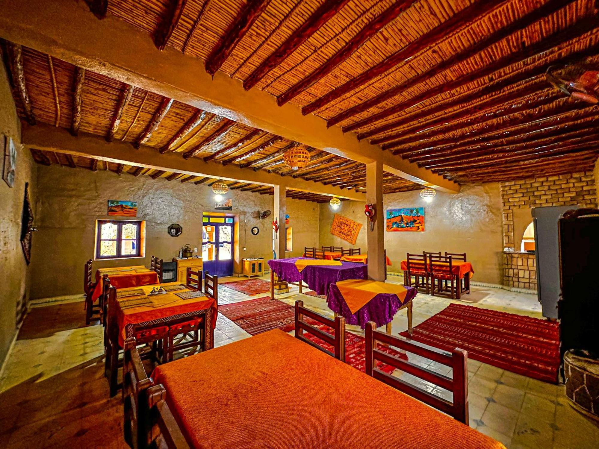Riad Les Roches メルズーガ エクステリア 写真